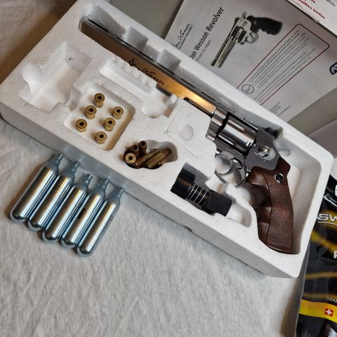 Dan Wesson Revolver Sølv, 4,5 mm luftpistol pakke