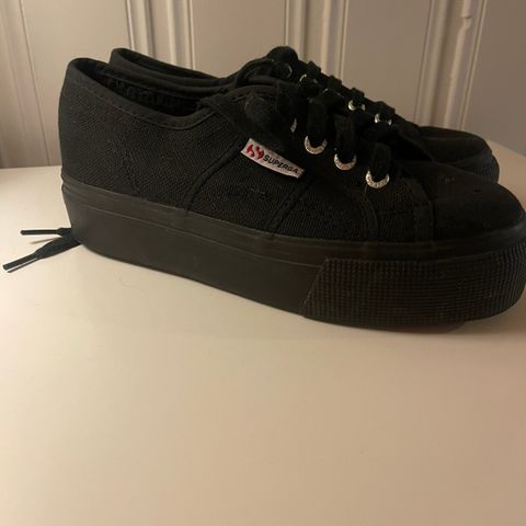 SUPERGA sko str. 38