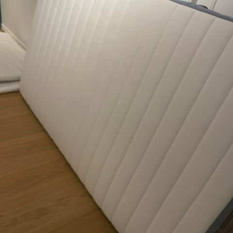 IKEA madrass 120cm selges