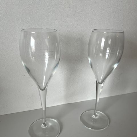 2 Laurent -Perrier champagneglass.