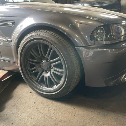 18" Originale E46 BMW M3 felger med dekk