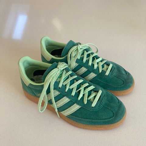 Pent og lite brukt Adidas Handbal Spezial