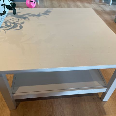 IKEA hemnes bord gis bort