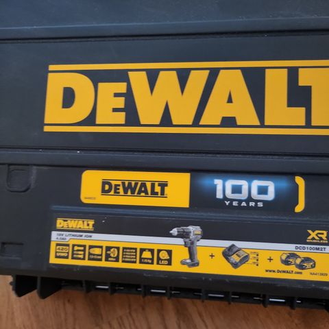 Dewalt dcd100m2t 4ah batteri