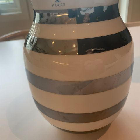 Kahler vase