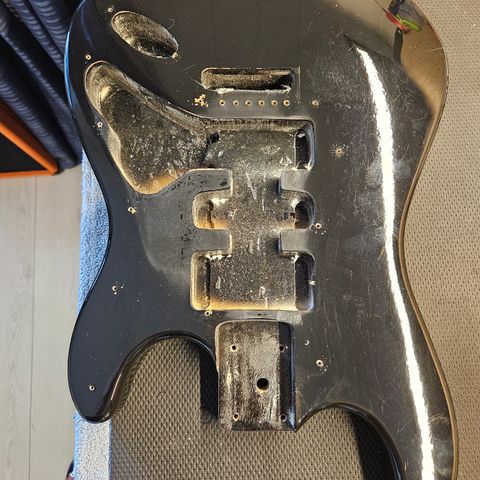 Stratocaster kropp, ikke Fender