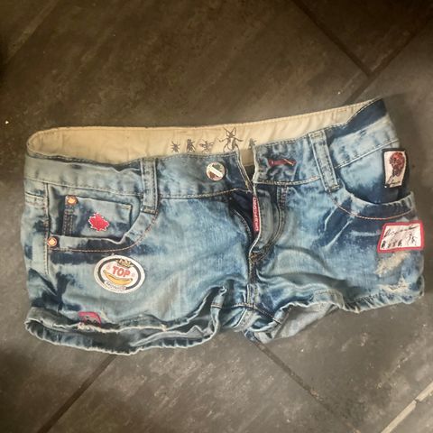 Disquared2 shorts