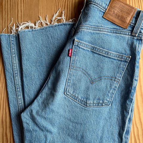 Levis 70s high slim straight str. 25