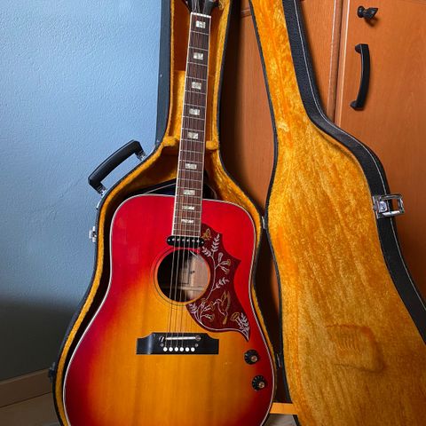 Ibanez gitar. Model 684E.