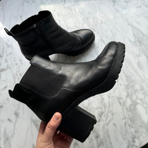 Vagabond boots