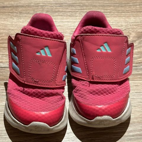 Rosa Addidas sko