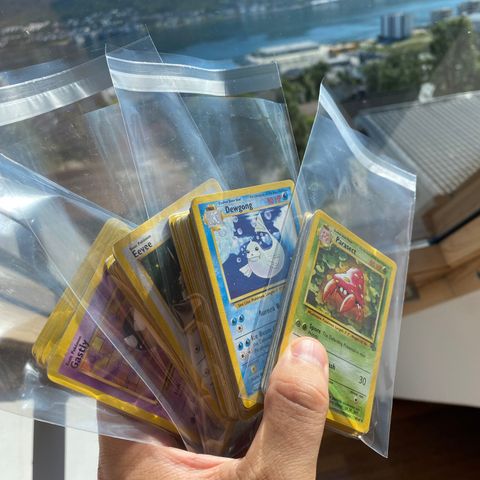 Gamle pokemon kort (jungle, fossil, team rocket og base set)