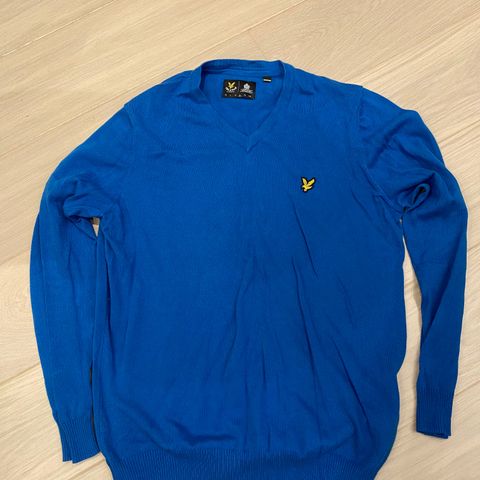 Blå Lyle & Scott genser. Str. L