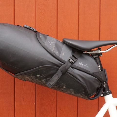 Rapha explore waterproof seatbag selges