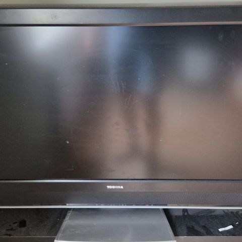 37" TV Toshiba 720p