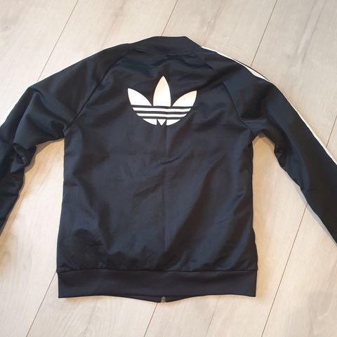 Adidas trenings jakke dame