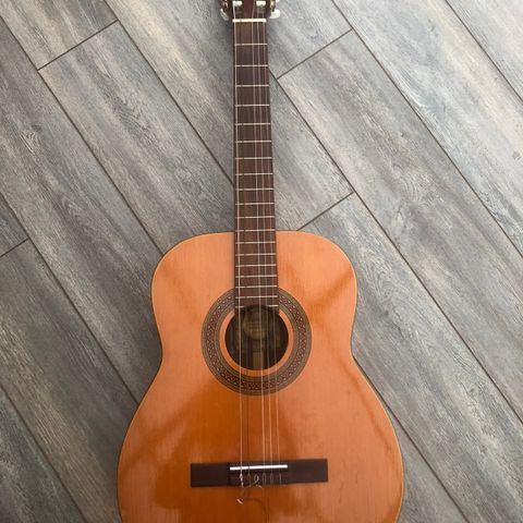 Landola gitar fra70/80 tallet