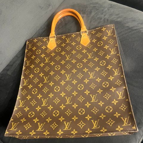 Louis Vuitton Sac Plat