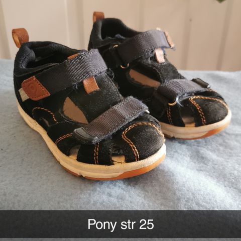 Pony sandaler str 25