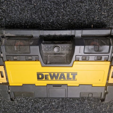 Dewalt dab radio