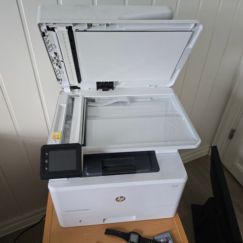 HP LaserJet Pro MFP M426dw - multifunksjonsskriver (S/H)