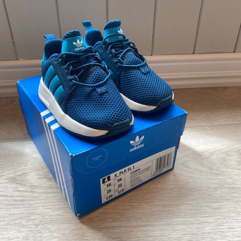 Adidas sko baby str 20