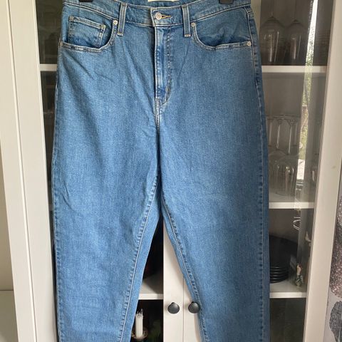 High waisted mom jeans fra Levi’s