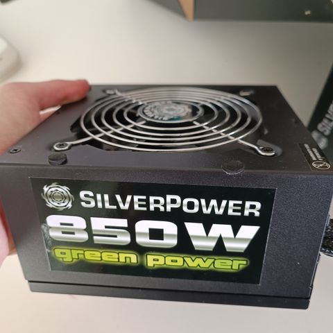 Silver Power 850W strømforsyning