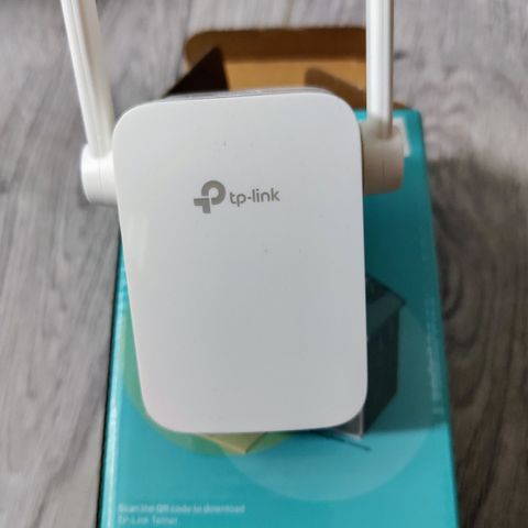 TP Link AC1200 RE305