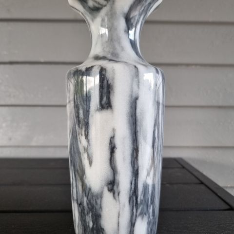 Vintage vase marmor