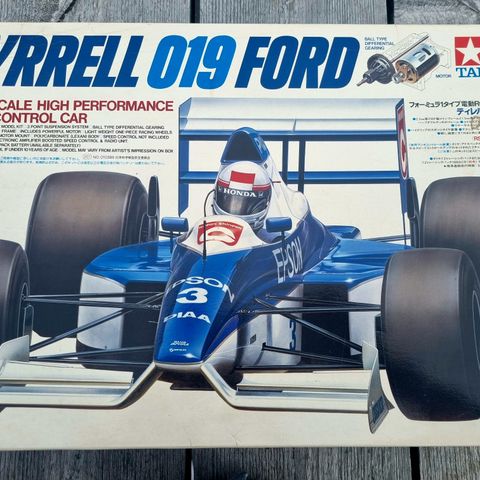 58090  Tyrrel 019 Ford - NIB