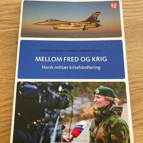 Mellom fred og krig