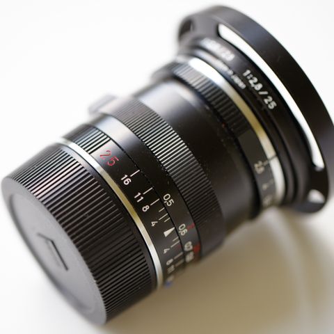 Carl Zeiss ZM 25mm f/2.8 biogon