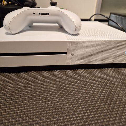 Xbox one S 1TB