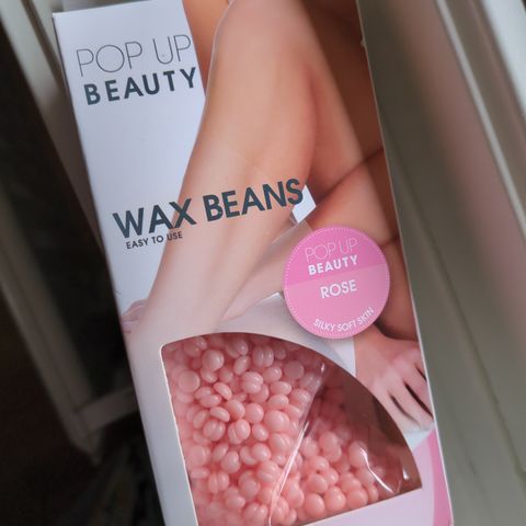 Wax beans. Voks. Waxing.