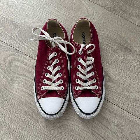 Converse i burgunder str. 37.5