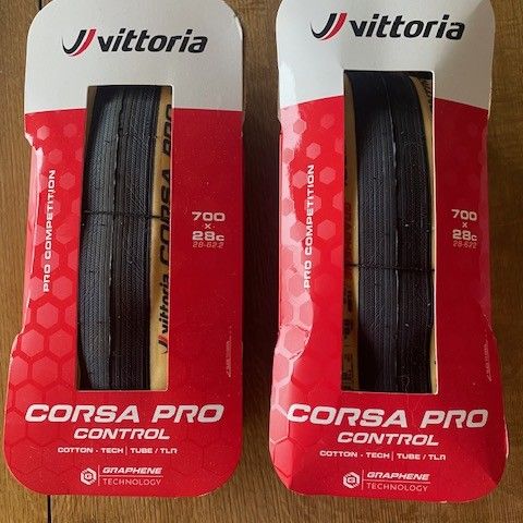 Vittoria Corsa Pro Control TLR 28c