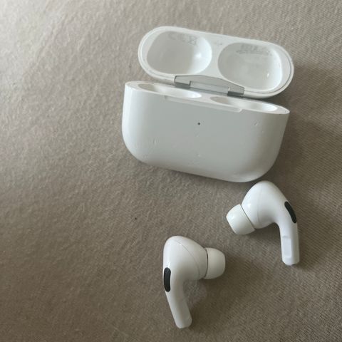 AirPods pro