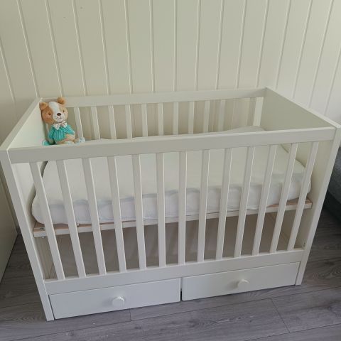 IKEA sprinkelseng / babyseng med utstyr