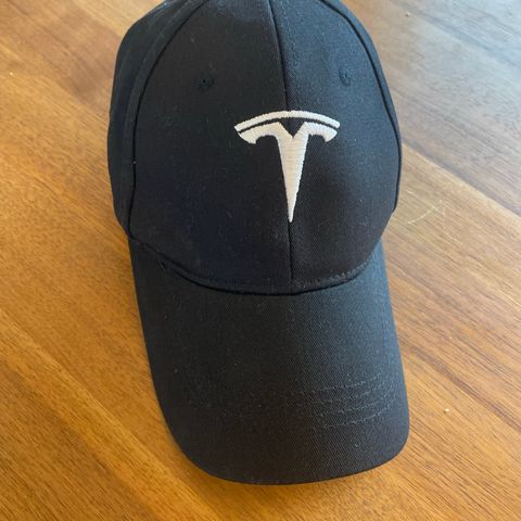 Tesla caps