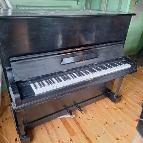 Piano brødrene hals