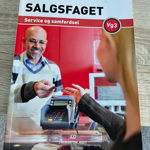 Salgsdager vg3 bok selges