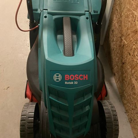 Bosch rotak 32 elektrisk gressklipper