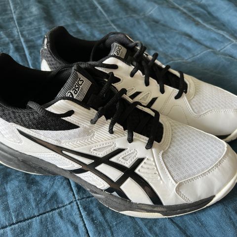 Asics Upcourt 3 volleyballsko 42,5