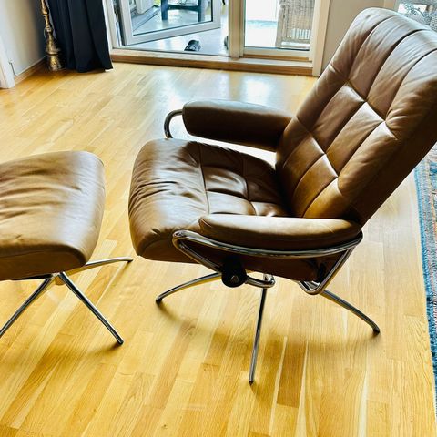 Stressless London med krakk fra Ekornes