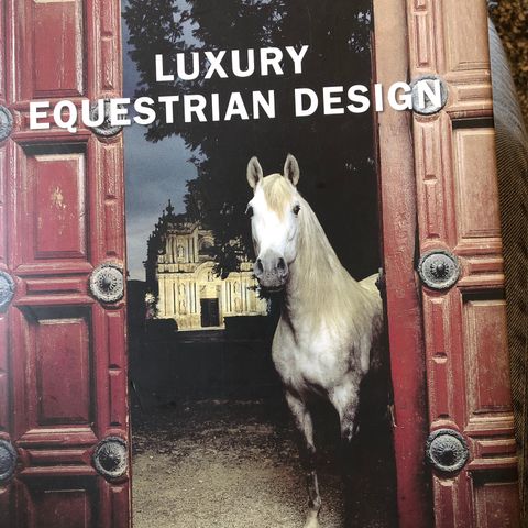 Boken Luxury Equestrian Design - Hestebok