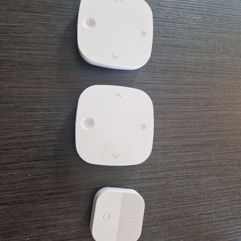 Ikea 2 STYRBAR fjernkontroll, smart hvit og 1 switch