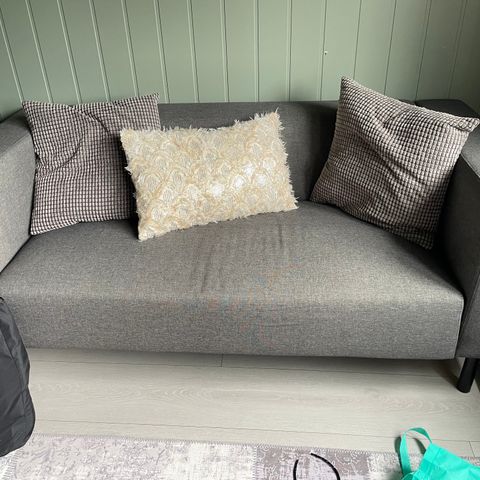 2 seters sofa (nesten ubrukt)