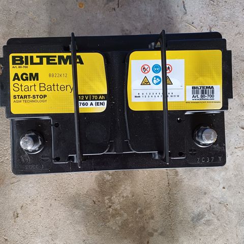 Bilbatteri AMG Biltema.