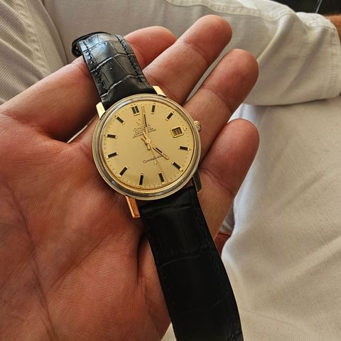 Flott Omega Constellation gull på stål selges